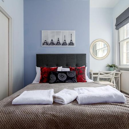 Ferienwohnung Guestready - Stunning Covent Garden 2Br Duplex London Exterior foto