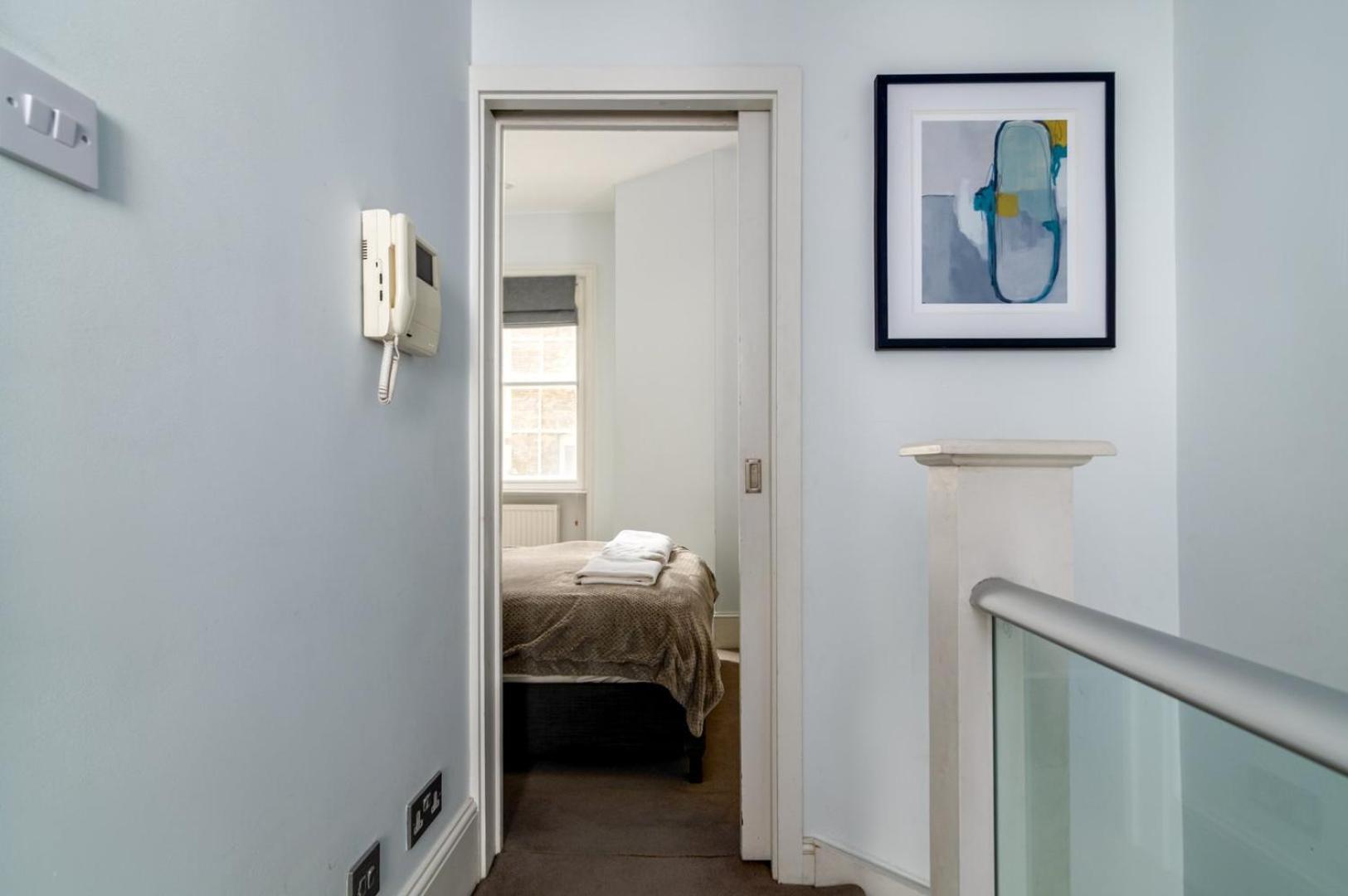 Ferienwohnung Guestready - Stunning Covent Garden 2Br Duplex London Exterior foto